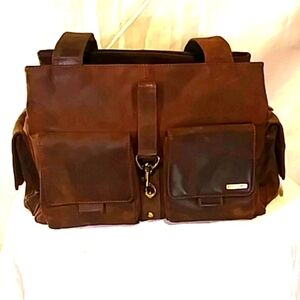🔥🔥NWOT Bear Design Safari Leather Shoulder bag